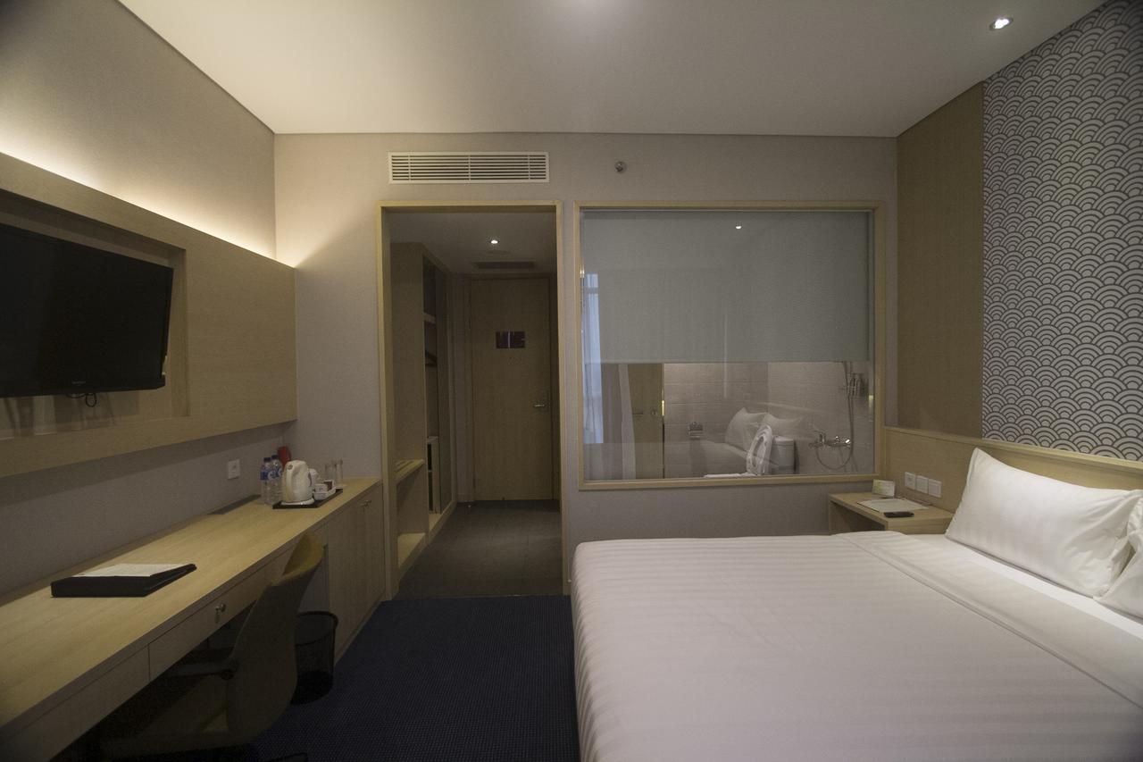 Gtv Hotel Cikarang Eksteriør billede