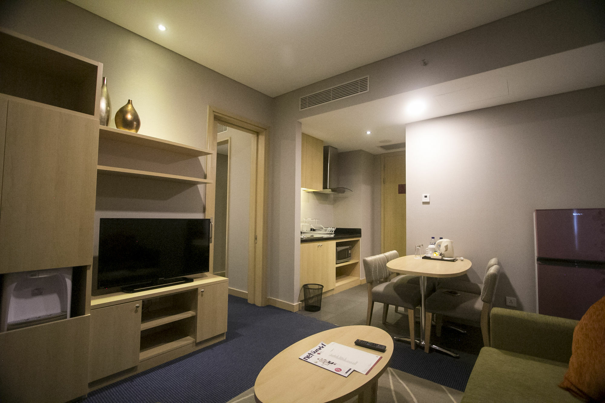 Gtv Hotel Cikarang Eksteriør billede